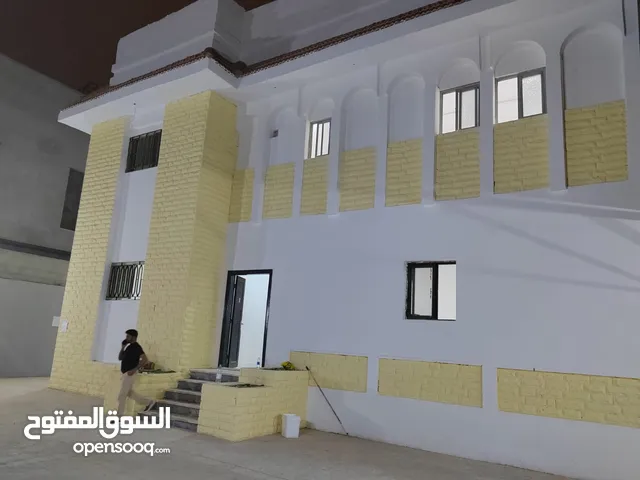 185 m2 2 Bedrooms Apartments for Rent in Al Riyadh Hai Al-Awali