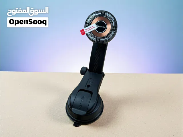 ستاند مع شاحن هاتف للسيارة