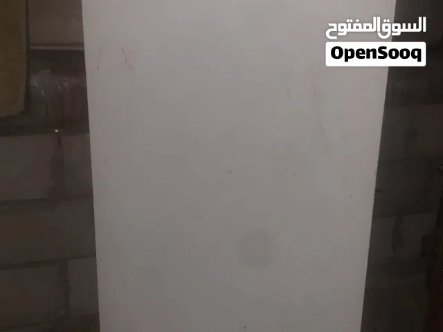 فريزر كاندي طويله مستعمله نضيفه
