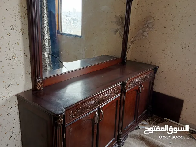 طاولة سفره مع كراسي