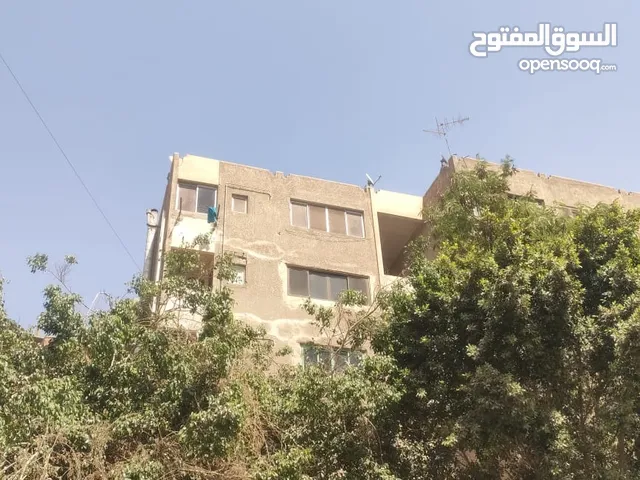 للبيع شقه 70 متر غرفتين وصاله ومطبخ وحمام بالدور الخامس والاخير لوكس بدون اسانسير بعمارات النقابات