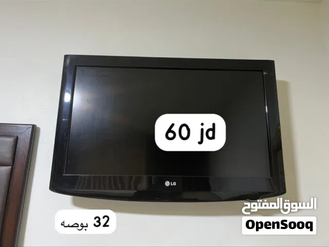 شاشة 32 بوصة