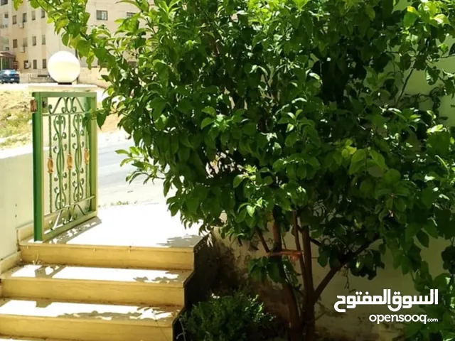 شقة تشطيب سوبر ديلوكس في الجبيهه قريبة من التعليم العالي والجامعة الأردنية