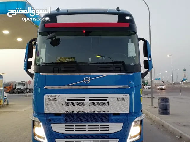 راس تريلا فولفو للبيع