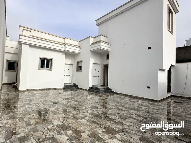 185m2 3 Bedrooms Townhouse for Sale in Tripoli Khallet Alforjan