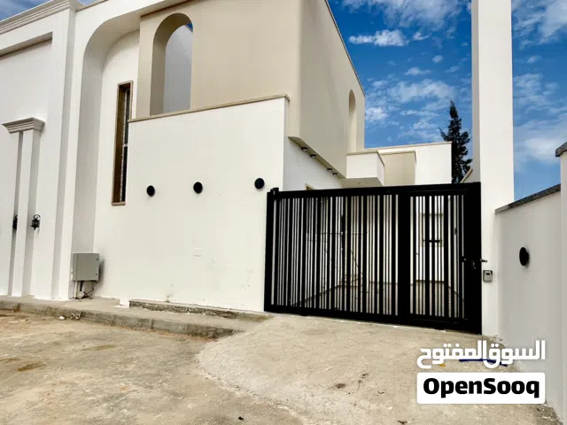160 m2 3 Bedrooms Townhouse for Sale in Tripoli Khallet Alforjan
