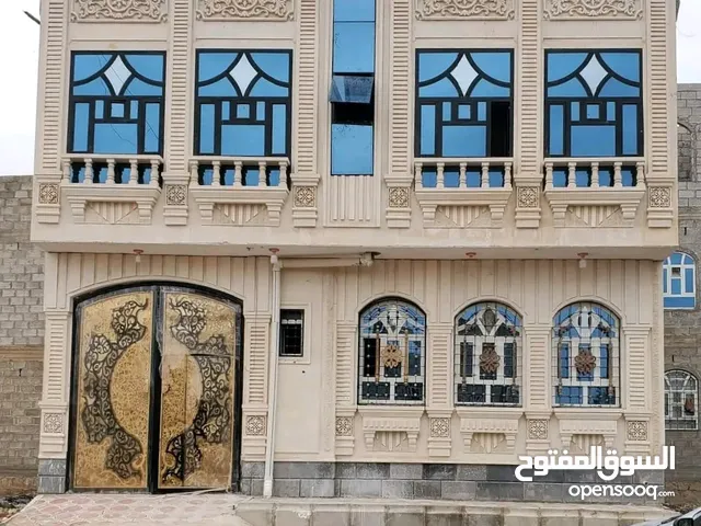 100 m2 More than 6 bedrooms Townhouse for Sale in Sana'a Al Hashishiyah