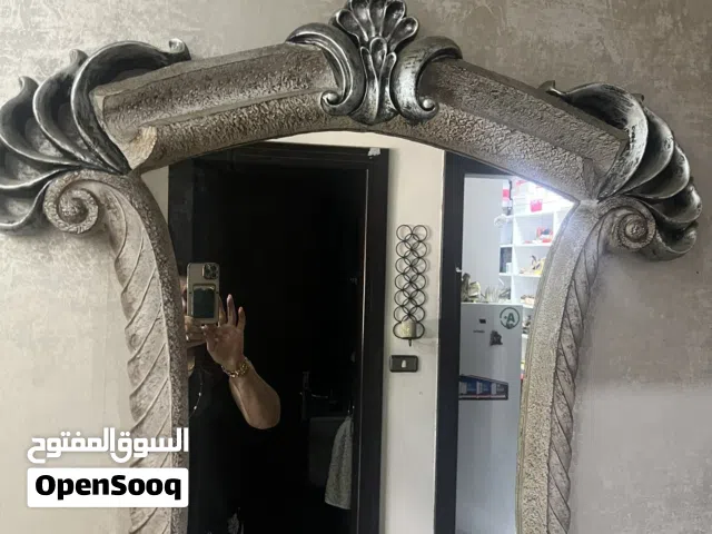 مدخل  مع مرايه  كبيره   لون برونز وسكني