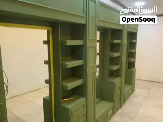 غراض محل حلاقه للبيع