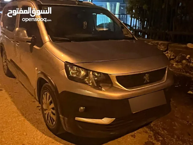 بيجو ريفتر 2019