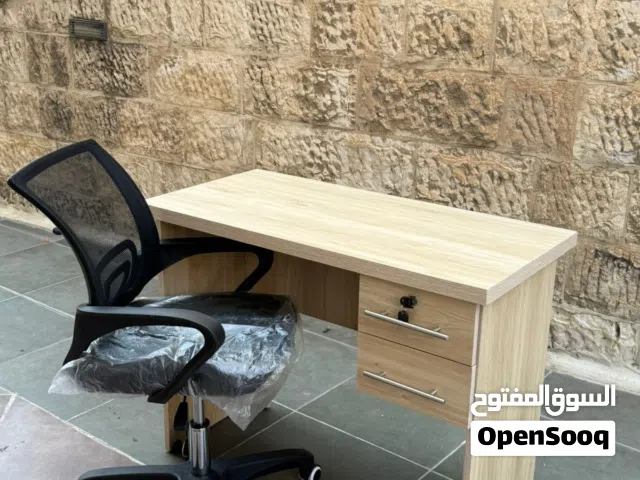مكتب عملي وأنيق مع كرسي مريح بسعر خرافي عرض لن يتكرر