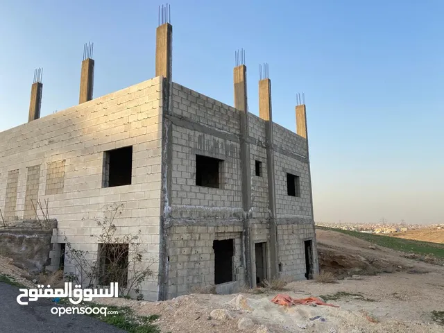 240 m2 4 Bedrooms Townhouse for Sale in Zarqa Russayfah