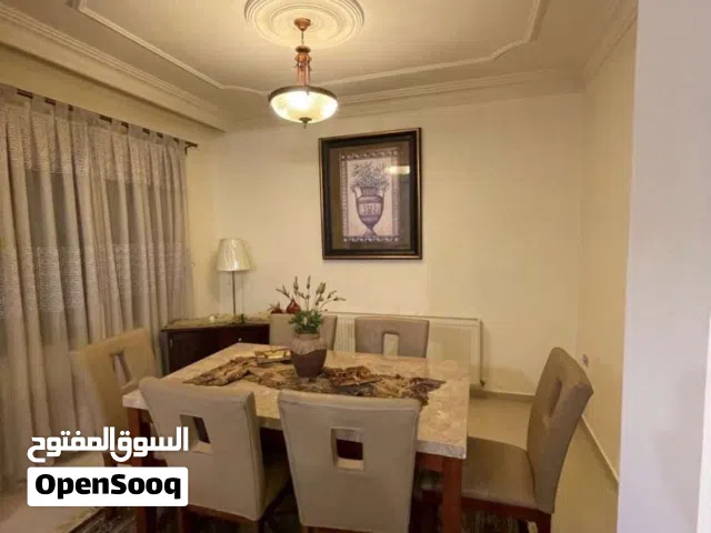 شقه سكنيه طابق اول السابع