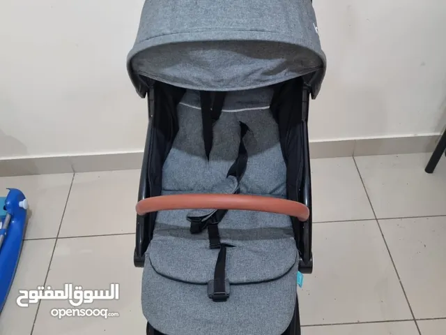 عربة أطفال