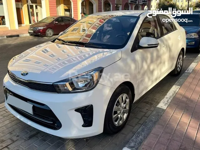 كيا بيجاس 2021 للبيع في الرياض اللون أبيض لوحة رقم د و ق 8413