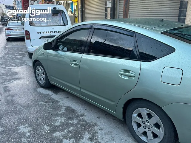 Used Toyota Prius in Amman