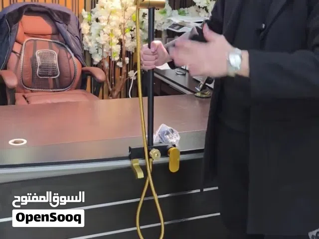 دش ملكي... شكل قوي وأداء يعتمد عليه مع بطارية – أسود × ذهبي تصميم فاخر يجمع اللون الأسود مع الذهبي