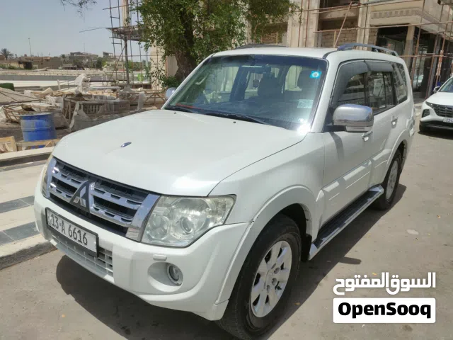 2014 ميتسوبيشي باجيرو GLS