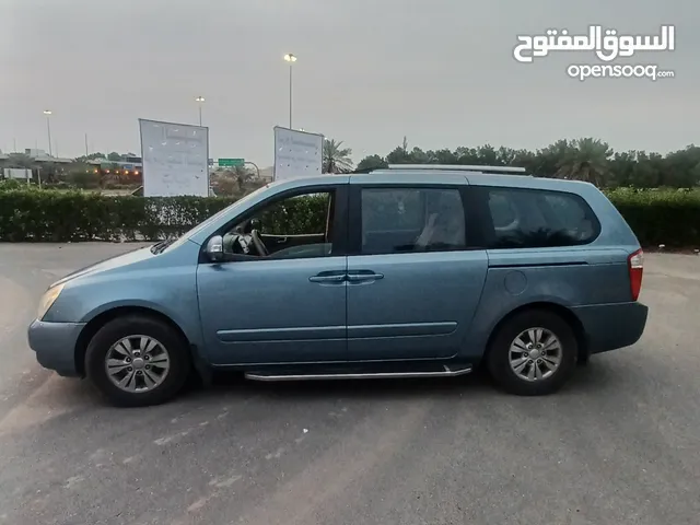 Used Kia Carnival in Farwaniya