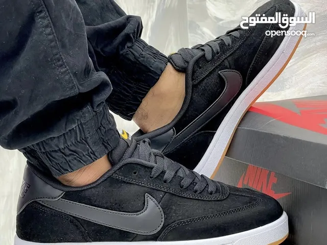 Nike SB New Collection for men شوز نايك س ب للرجال متوفر جميع المقاسات للطلب والاستفسار الرجاء ارسا