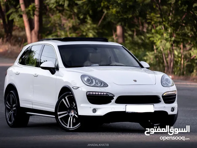 Porsche Cayenne S 2012 Full options