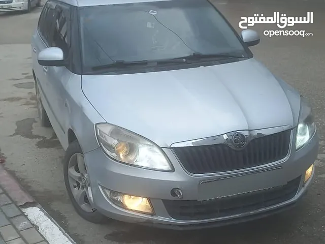 سكودا فابيا موديل 2010 اصل برايفت ماشيه 370 الف عداد اصلي سياره قطاره بالسولار وماشاء الله صاروخ