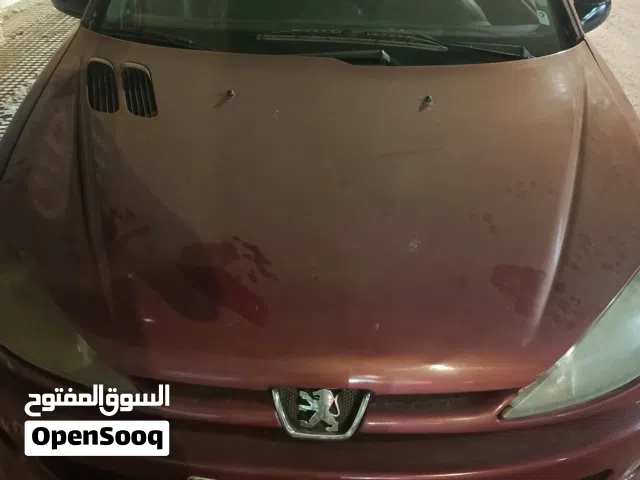 2004 بيجو 206 Base