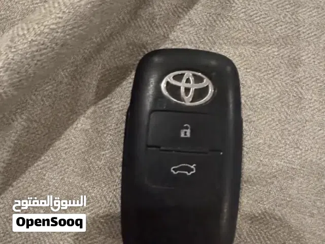 مفتاح ياريس نظيف وكاله