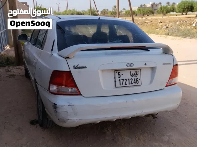 2002 هيونداي فيرنا EX