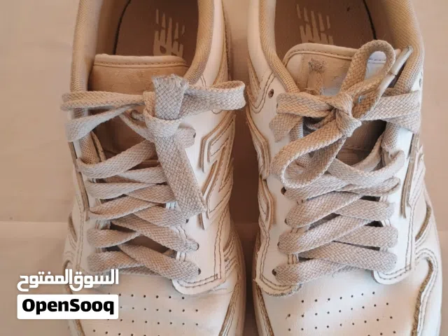new balance shoe