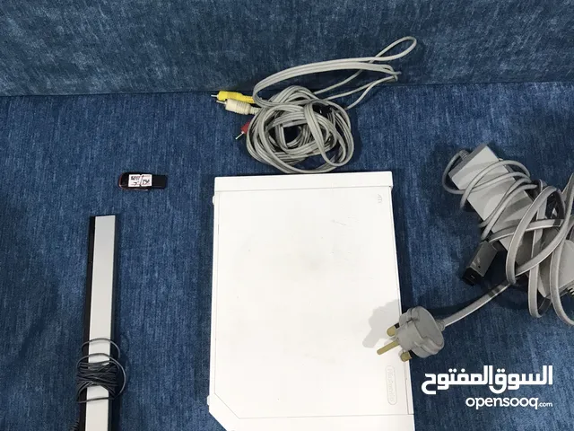 Nintendo Wii Nintendo for sale in Hawally