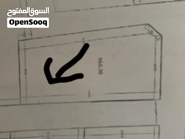 يوجد الف متر للبيع ف عين زارة شارع الكاتب العام 3واجهات
