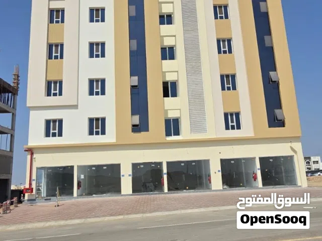 للايجار شقتين جديدات في المعبيلة الرابعة خلف محطة نفط عمان بالقرب من كلية طب للاسنان