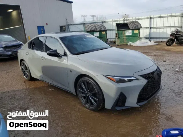 لكزس 2024 IS350 F-SPORT - داخل أحمر