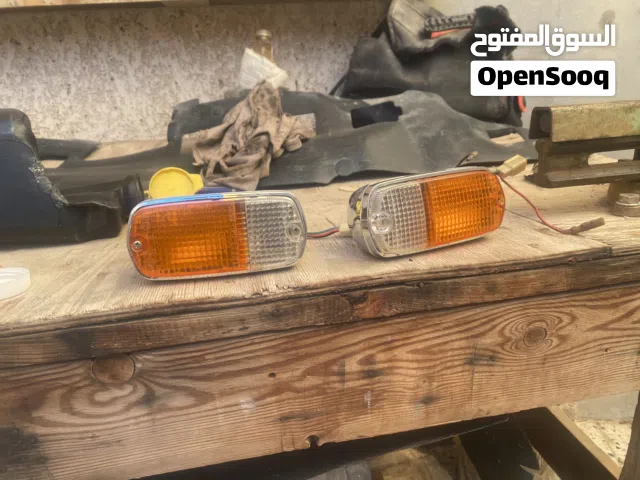 لمحبي الكلاسيك قطع لسيارة هوندا سيفك 1979