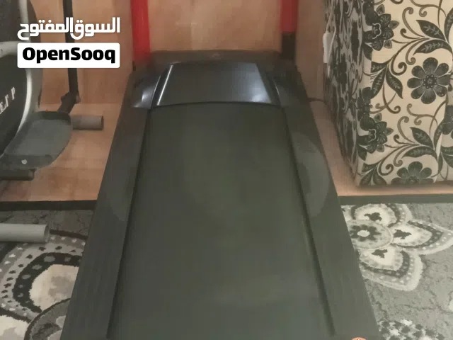 جهاز جري حجم كبير  ومزود برافعه جبليه