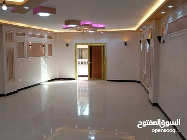 200 m2 3 Bedrooms Apartments for Sale in Giza Haram