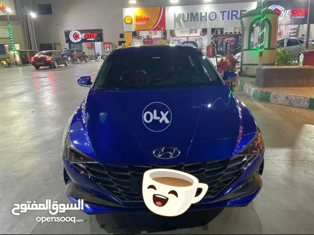 Sedan Hyundai in Cairo