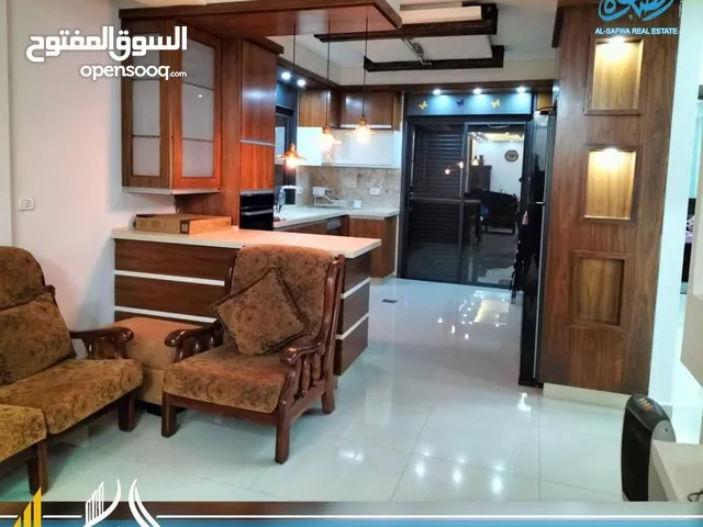 شقه مميزه مفروشه للايجار ذات موقع استراتيجي قرب مستشفى المستقبل - شارع نابلس مناسبه لعرسان و عائلات