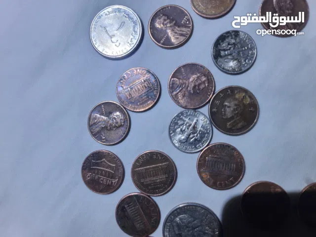 عملات أجنبية قديمة