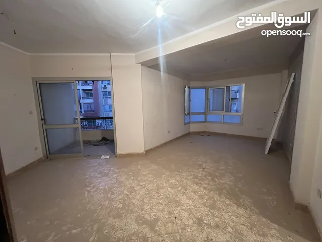 86 m2 2 Bedrooms Apartments for Rent in Giza 6th of October