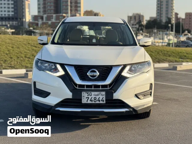 2019 نيسان X-تريل Standard