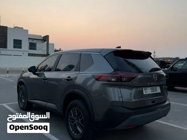 2023 نيسان روج Standard