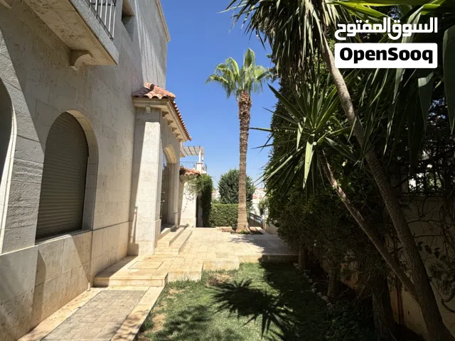 667 m2 4 Bedrooms Villa for Sale in Amman Naour