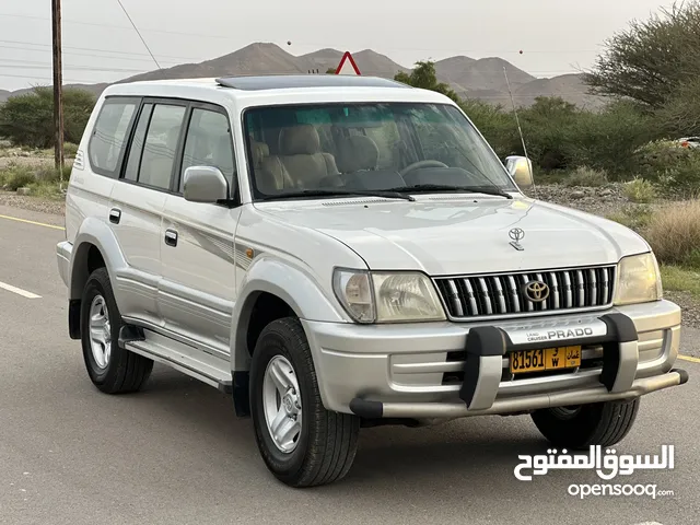 برادو موديل 2002 نظيفة جدا بحالة الوكالة بصبغة وكالة جاهز للاستخدام