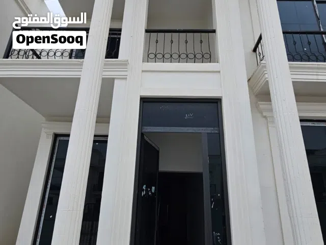 بيت للبيع بمساحة 200م في  زانير ستي