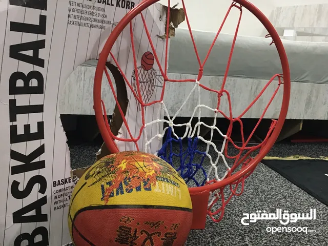 كرة سلة من الوكيل اديداس توجد مساعده في السعر