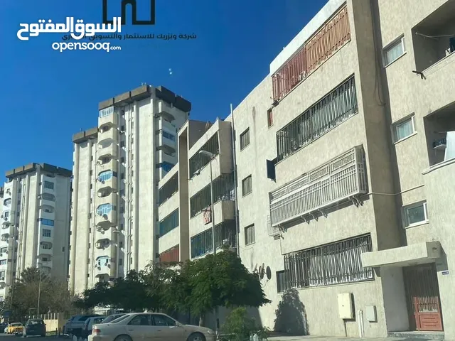 145 m2 3 Bedrooms Apartments for Rent in Tripoli Zawiyat Al Dahmani