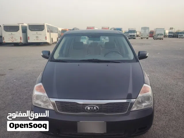 2014 كيا كرنفال EX