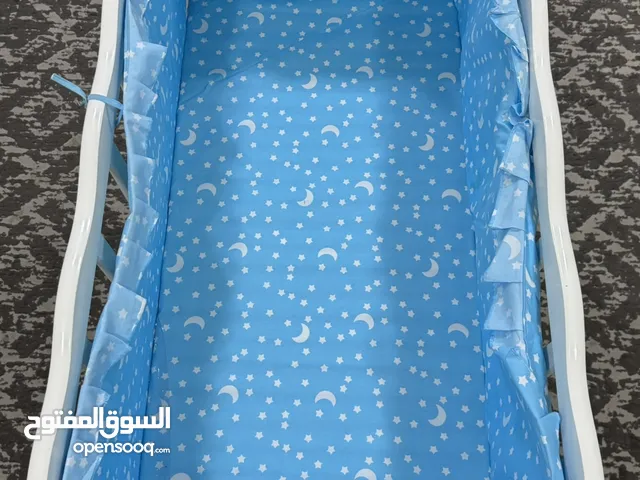 سرير اطفال